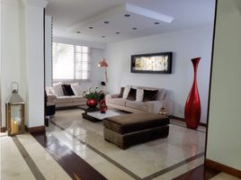 4 Bedroom Villa for sale in Bogota, Cundinamarca, Bogota