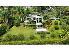 4 Bedroom House for sale in Centro Comercial Unicentro Medellin, Medellin, Medellin