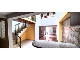 2 Bedroom House for sale in Templo Bogotá Colombia, Bogota, Bogota