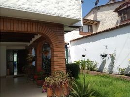 4 Bedroom House for sale in Bogota, Cundinamarca, Bogota