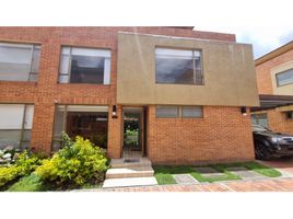 4 Habitación Villa en venta en Centro Comercial La Querencia, Bogotá, Bogotá