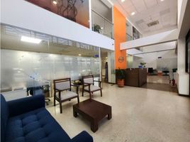 422 m² Office for sale in Colombia, Yumbo, Valle Del Cauca, Colombia