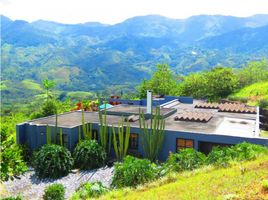 4 Bedroom House for sale in Marinilla, Antioquia, Marinilla