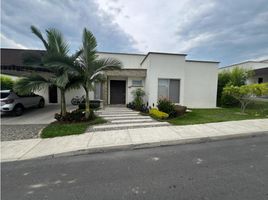 3 Habitación Casa en venta en Aeropuerto Internacional El Edén, Armenia, Armenia