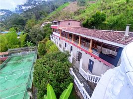 8 Bedroom Villa for sale in Barbosa, Antioquia, Barbosa