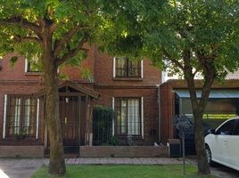 4 Bedroom House for sale in General Sarmiento, Buenos Aires, General Sarmiento