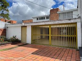 4 Bedroom Villa for sale in Fundacion Cardioinfantil-Instituto de Cardiologia, Bogota, Bogota