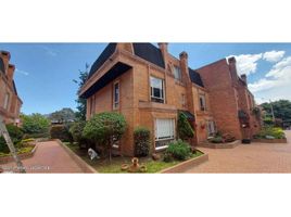 3 Bedroom House for sale in Fundacion Cardioinfantil-Instituto de Cardiologia, Bogota, Bogota