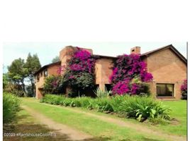 4 Bedroom House for sale in Chia, Cundinamarca, Chia