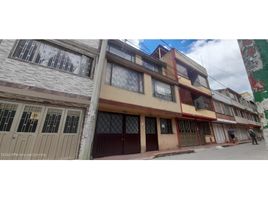 4 Bedroom House for sale in Bogota, Cundinamarca, Bogota