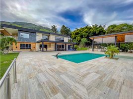 6 Schlafzimmer Haus zu verkaufen in Copacabana, Antioquia, Copacabana