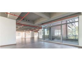 725 m² Office for rent in Bogotá, Cundinamarca, Bogotá