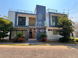 5 Habitación Casa en venta en Zapopan, Jalisco, Zapopan