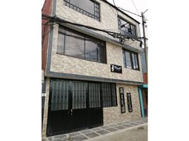 Estudio Casa en venta en Bogotá, Cundinamarca, Bogotá