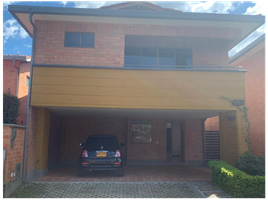 3 Habitación Villa en venta en Itagui, Antioquia, Itagui