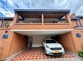 4 Habitación Villa en venta en Parque de los Pies Descalzos, Medellín, Medellín