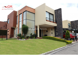 4 Bedroom Villa for sale in Cundinamarca, Cota, Cundinamarca