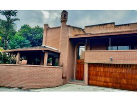 4 Bedroom House for sale in Bare Foot Park (Parque de los Pies Descalzos), Medellin, Medellin