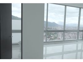 458 SqM Office for sale in Fundacion Cardioinfantil-Instituto de Cardiologia, Bogota, Bogota