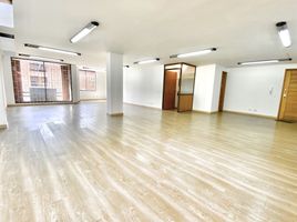 77 SqM Office for rent in Colombia, Bogota, Cundinamarca, Colombia