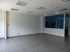 301 m² Office for rent in River View Park, Cali, Cali