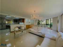 3 Bedroom Apartment for sale in Bare Foot Park (Parque de los Pies Descalzos), Medellin, Medellin