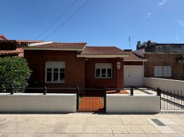 2 Bedroom House for sale in General Sarmiento, Buenos Aires, General Sarmiento