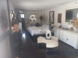 7 Bedroom House for sale in Centro Comercial La Serrezuela, Cartagena, Cartagena