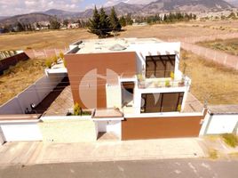 4 chambre Maison for sale in Chimborazo, Riobamba, Riobamba, Chimborazo