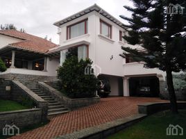 4 Bedroom House for sale in Nayon, Quito, Nayon