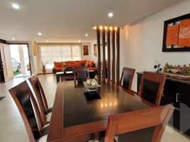 3 Habitación Villa en venta en Calderón Park, Cuenca, Cuenca, Cuenca