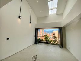 2 Bedroom Apartment for sale in Bare Foot Park (Parque de los Pies Descalzos), Medellin, Medellin