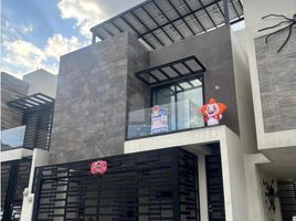 4 Habitación Villa en venta en Monterrey, Nuevo León, Monterrey