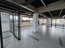 175 m² Office for rent in Bicentenario Park, Quito, Quito, Quito