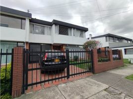 5 Bedroom House for sale in Bogota, Cundinamarca, Bogota