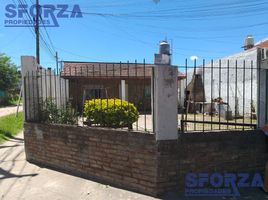 2 Bedroom House for sale in General Sarmiento, Buenos Aires, General Sarmiento