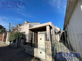 3 Bedroom House for sale in General Sarmiento, Buenos Aires, General Sarmiento