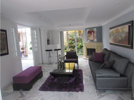 6 Bedroom Villa for sale in Templo Bogotá Colombia, Bogota, Bogota