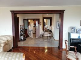 4 Bedroom Apartment for sale in Pichincha, Quito, Quito, Pichincha