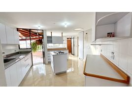 4 Habitación Apartamento en venta en Parque de los Pies Descalzos, Medellín, Medellín