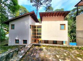 Villa 4 chambre à vendre à Valle De Bravo, Mexico, Valle De Bravo