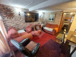 2 Bedroom House for sale in Cordillera, Santiago, San Jode De Maipo, Cordillera