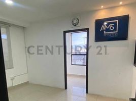 24 m² Office for rent in Ecuador, Manta, Manta, Manabi, Ecuador