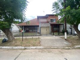 4 Bedroom Villa for sale in Quilmes, Buenos Aires, Quilmes