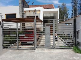 3 Habitación Villa en venta en Casa del Sombrero Alberto Pulla Crafts Market, Cuenca, Cuenca, Cuenca