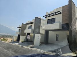 3 침실 주택을(를) 산타 카타리나, 누에 보 레온에서 판매합니다., 산타 카타리나