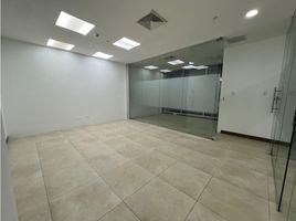 80 m² Office for rent in Panamá, Pueblo Nuevo, Ciudad de Panamá, Panamá, Panamá