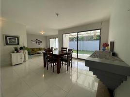 5 Bedroom Villa for sale in Bare Foot Park (Parque de los Pies Descalzos), Medellin, Medellin