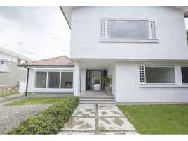 5 Bedroom Villa for sale in Templo Bogotá Colombia, Bogota, La Calera