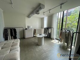 75 m² Office for rent in Parque de los Pies Descalzos, Medellín, Medellín